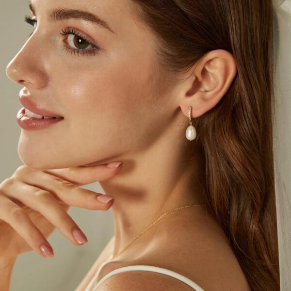 natural freshwater pearl earrings