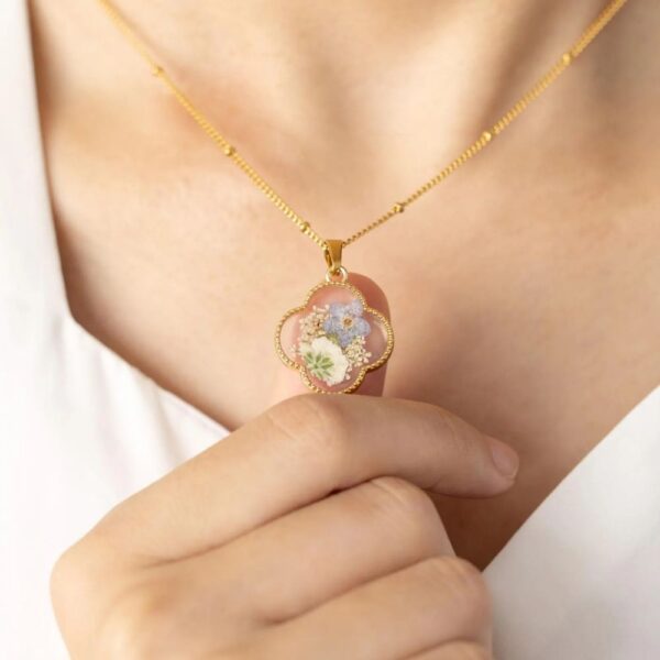forget me not and baby's breath necklace